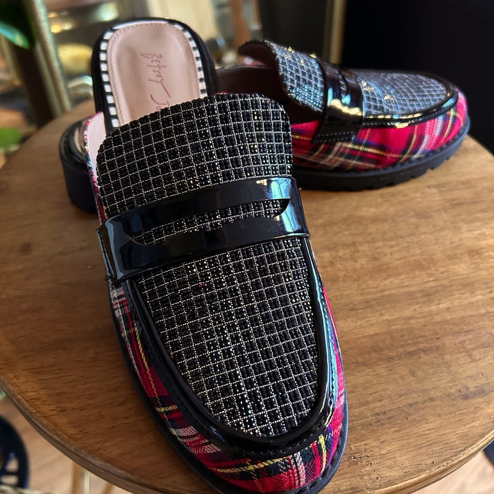 Betsy Johnson mules!
Size 10